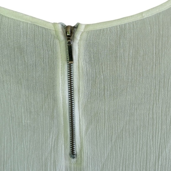 NEW Willow & Clay White Short Sleeve Embroidered Top Size Large - Picture 3 of 9